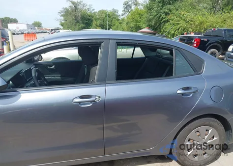 2020 Kia Rio S z USA, uszkodzony, nr VIN 3KPA24AD7LE268272